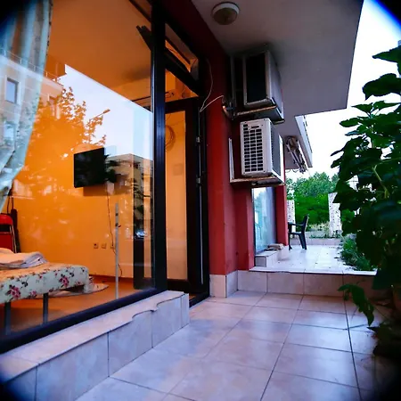 Sunflower Apartament *